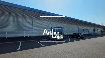 LOCAL D'ACTIVITE AVEC VITRINE - À LOUER - TOULOUSE PROCHE ROUTE D'ESPAGNE - Offre immobilière - Arthur Loyd