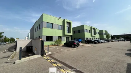 Local d'activité à louer 456 m² avec accès poids lourds à Rillieux-la-Pape - Offre immobilière - Arthur Loyd