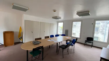 <br />A LOUER - Local commercial et dépôt 739 m² LA ROCHELLE<br /> - Offre immobilière - Arthur Loyd