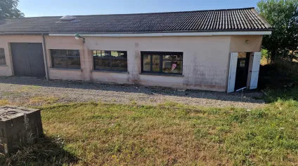 <br />A VENDRE - Local d'activité 430 m²<br /> - Offre immobilière - Arthur Loyd