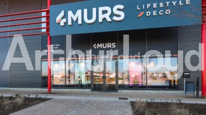 Vente local commercial retail park Bruay-la-Buissière visibilité maximale - Offre immobilière - Arthur Loyd