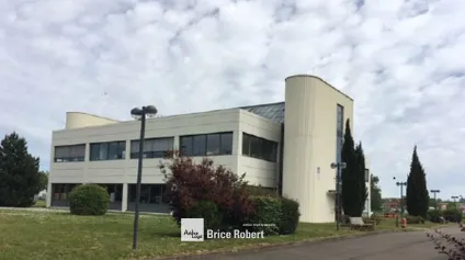 A louer - Site industriel avec bonne desserte routière et TCL - à Vénissieux - Offre immobilière - Arthur Loyd