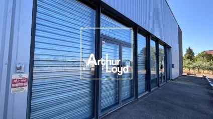 Local commercial 600 m² à louer - Offre immobilière - Arthur Loyd