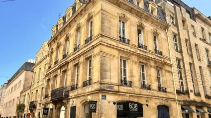 Bureaux à louer Bordeaux Triangle dOr 90 m² rénovés parking possible - Offre immobilière - Arthur Loyd