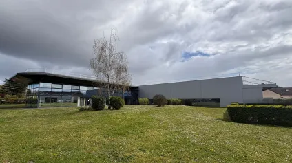 Bâtiment mixte bureaux et activtés - À vendre - Olivet - Accès direct RD2020 et A71 - Offre immobilière - Arthur Loyd