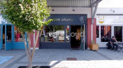 Local commercial 60 m² avec vitrine et stationnement facile - emplacement attractif à Villeneuve-d'Ascq - Offre immobilière - Arthur Loyd
