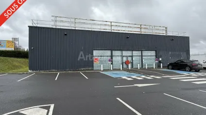 LOCAL COMMERCIAL à LOUER de 576 m² - Offre immobilière - Arthur Loyd