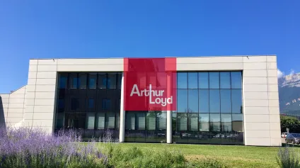 LOCATION DE BUREAUX A ECHIROLLES PARC SUD GALAXIE AVEC PARKINGS - Offre immobilière - Arthur Loyd