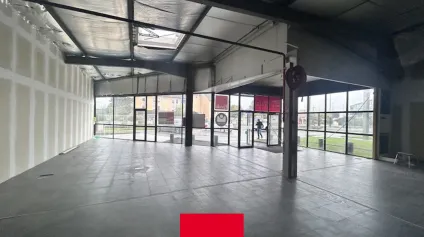 MACON SUD - LOCAL COMMERCIAL - LOCATION - BOUCHARDES - Offre immobilière - Arthur Loyd