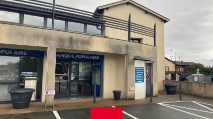 Local commercial à louer à Crêches sur Saône, visibilité exceptionnelle sur la Route Nationale - Offre immobilière - Arthur Loyd