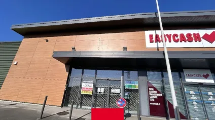 FACADE ROUTE NATIONALE - MACON SUD - LOCAL COMMERCIAL A LOUER - Offre immobilière - Arthur Loyd
