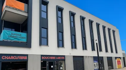 PERONNAS CENTRE - BUREAUX NEUFS A LOUER AVEC PARKINGS - Offre immobilière - Arthur Loyd