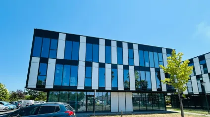 Bureaux à louer - 150 m2 - Tecnosud - Offre immobilière - Arthur Loyd