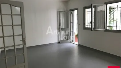 ROMORANTIN-LANTHENAY - VENTE BUREAUX DE 200 M² - CENTRE-VILLE - Offre immobilière - Arthur Loyd