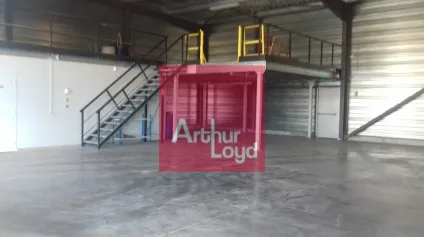 LEMPDES A LOUER D'ACTIVITE 330 M² - Offre immobilière - Arthur Loyd