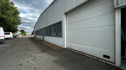 LOCAL D'ACTIVITÉ À LOUER - Offre immobilière - Arthur Loyd