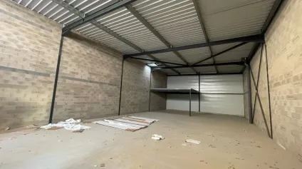 Béziers - à louer Locaux d'activité neufs 265 m² et 230 m² divisibles - Porte sectionnelle - Offre immobilière - Arthur Loyd