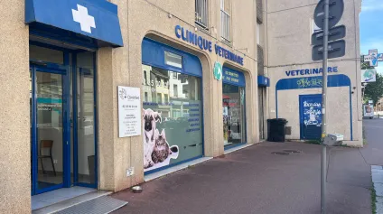 Locaux commerciaux à vendre à ROUEN 76000 - Offre immobilière - Arthur Loyd