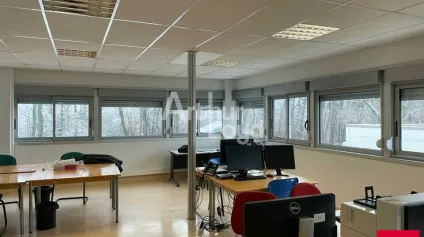 VINEUIL - LOCATION BUREAUX DE 25,69 M² À 602 M² - PROCHE VOIE RAPIDE - Offre immobilière - Arthur Loyd