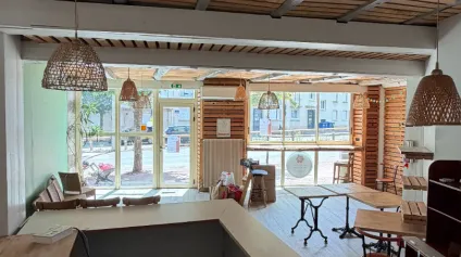 <br />A LOUER - Local commercial 92 m² avec Extraction Limoges - Cour intérieure<br /> - Offre immobilière - Arthur Loyd