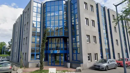 Location bureaux parc tertiaire Lyon 7ème proche métro et parking - Offre immobilière - Arthur Loyd
