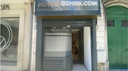 Vente locaux commerciaux Avignon centre ville avec vitrine sur rue - Offre immobilière - Arthur Loyd