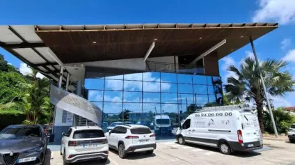 A LOUER - Bureaux RDC de 94 m2 - REMIRE MONTJOLY - Offre immobilière - Arthur Loyd
