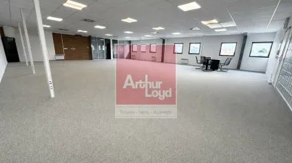 À LOUER  Bureaux 188 m² - TROYES - Offre immobilière - Arthur Loyd