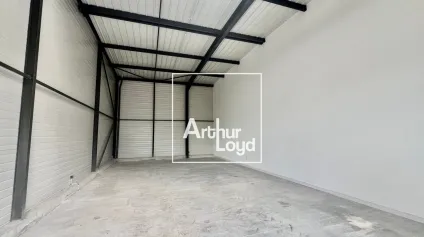 Local d'activité de 100 m² à louer avec accès PL, porte sectionnelle, hauteur 6 m et parking privatif - Secteur Est de Montpellier - Offre immobilière - Arthur Loyd