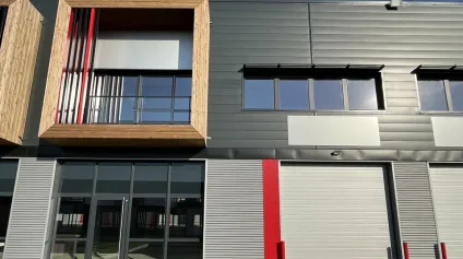 LE HAVRE - A LOUER - LOCAUX D'ACTIVITÉ NEUFS - 370 m2 + 4 Parkings - Offre immobilière - Arthur Loyd