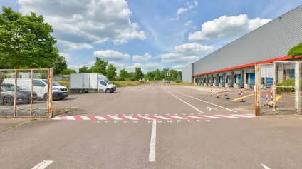 Entrepôt à louer à Gargenville accès immédiat autoroute A13 et ICPE 1510 - Offre immobilière - Arthur Loyd