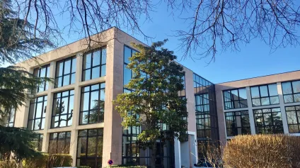 BUREAUX À VENDRE AVEC PARKINGS PRIVATIFS - Offre immobilière - Arthur Loyd
