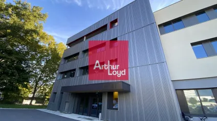 Bureau à louer 512 m² à Grenoble emplacement parking sous sol - Offre immobilière - Arthur Loyd