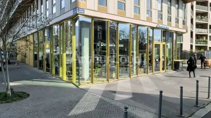 Local commercial à louer à Lille avec visibilité idéale pour restauration - Offre immobilière - Arthur Loyd