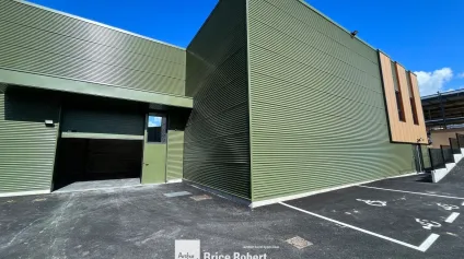 Bâtiment d'activité indépendant à vendre à Thurins avec accès plain pied - Offre immobilière - Arthur Loyd