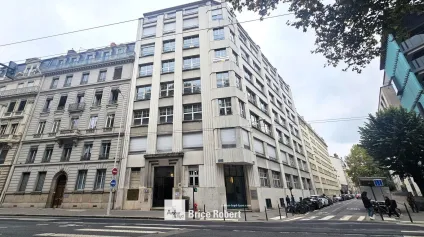 Bureaux à louer à Lyon 6ème avec étage élevé et proximité métro Brotteaux - Offre immobilière - Arthur Loyd