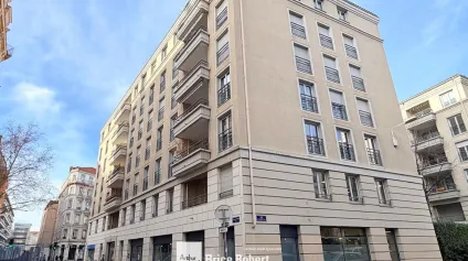 Bureaux à vendre Lyon 3ème Préfecture accès indépendant terrasse privative - Offre immobilière - Arthur Loyd