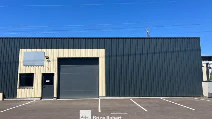 Cellule d'activités à louer 347 m² dans un parc d activités à Jonage - Offre immobilière - Arthur Loyd