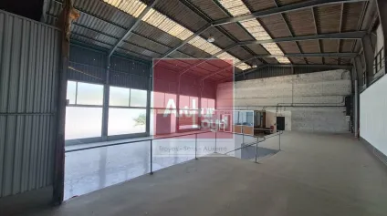 Location - Local commercial - 400m² - Sens - Offre immobilière - Arthur Loyd