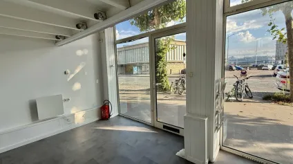 A LOUER - LOCAL COMMERCIAL CLIMATISÉ - 22 m2 - Offre immobilière - Arthur Loyd