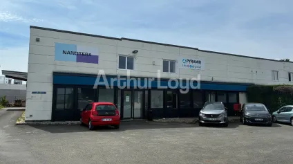 Bureaux à louer à Fretin accès rapide axes routiers et parking facile - Offre immobilière - Arthur Loyd