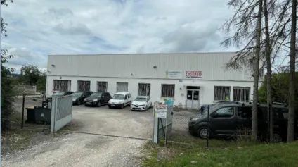 Bâtiment industrielle entièrement loué d'environ 1 436 m2 - FRONCLES - Offre immobilière - Arthur Loyd