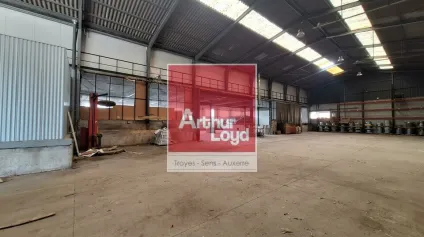 Location - Local d'activité - 1 700m² - Sens - Offre immobilière - Arthur Loyd