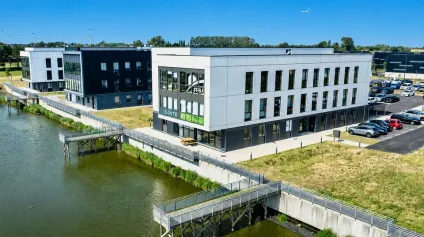 À LOUER - LE HAVRE - IMMEUBLE DE BUREAUX 1 066 M2 DIVISIBLES À PARTIR DE 533 m2 - Offre immobilière - Arthur Loyd