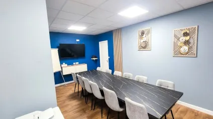 À VENDRE OU À LOUER - BUREAUX DE 67 M² - HYPER-CENTRE DE ROANNE - Offre immobilière - Arthur Loyd