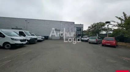 PACE - LOCAL D'ACTIVITE INDEPENDANT A LOUER - Offre immobilière - Arthur Loyd