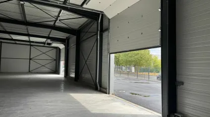 JOUE LES TOURS LOCAL D'ACTIVITE STOCKAGE A LOUER 838 M² NEUF TERRAIN - Offre immobilière - Arthur Loyd