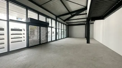 À LOUER  LE HAVRE  HALLES GOURMANDES  CELLULE COMMERCIALE 105 M² + TERRASSE 50 M² - Offre immobilière - Arthur Loyd