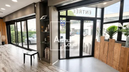 Bureaux à louer à Nîmes dans ZAC Ville Active avec double accès - Offre immobilière - Arthur Loyd