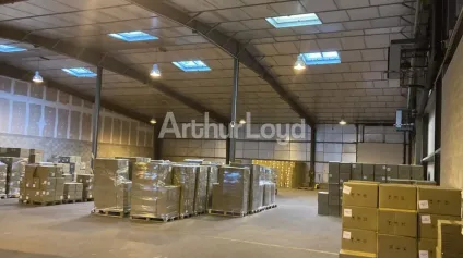 RARE SUR LE SECTEUR DE GRAVELINES - ENTREPÔTS + BUREAUX - Offre immobilière - Arthur Loyd